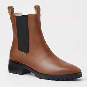 Ann Taylor Tab Chelsea Leather Booties - size 8